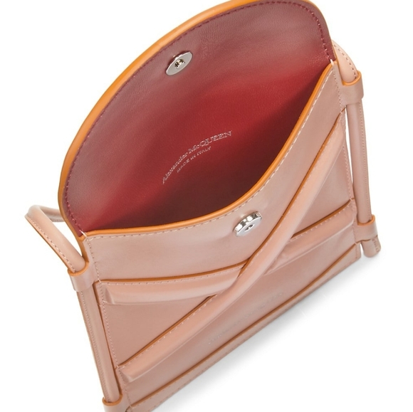 Alexander McQueen The Curve Leather Pouch Crossbody Bag Rose Gold … - Picture 5 of 6